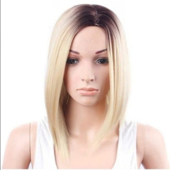 ♥︎New Blonde Ombre Wig + Free Gift♥︎ - Picture 3 of 12